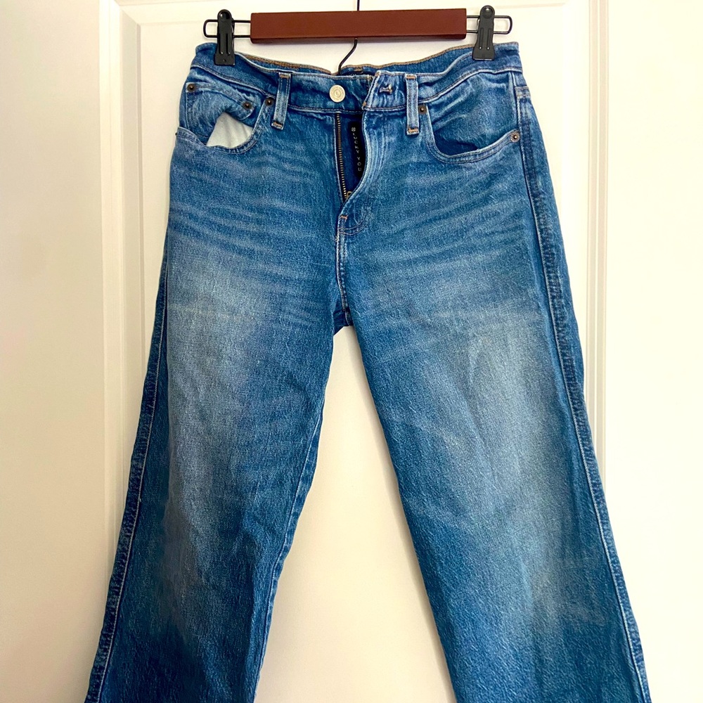 Lucky brand mid rise crop wide leg jeans! Only worn twice!
